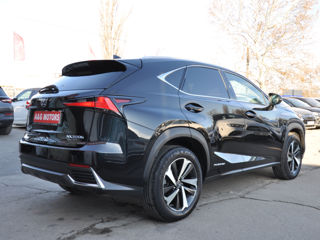 Lexus NX Series foto 4