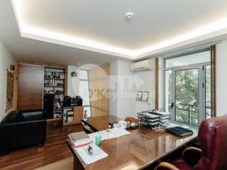 Oficiu spre chirie de 360 mp, Centru, 5000 € ! foto 12