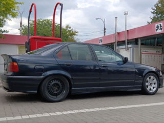 BMW 3 Series foto 2