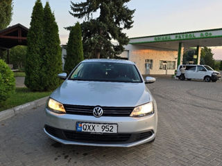 Volkswagen Jetta foto 4