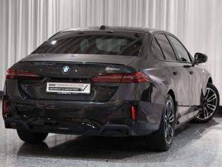 BMW 5 Series foto 5