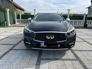 Infiniti QX30