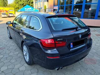 BMW 5 Series foto 3