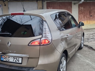 Renault Scenic foto 2