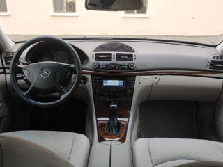 Mercedes E-Class foto 7