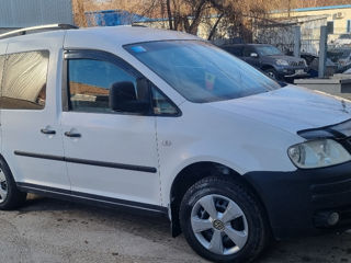 Volkswagen Caddy foto 2