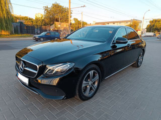 Mercedes E-Class foto 2