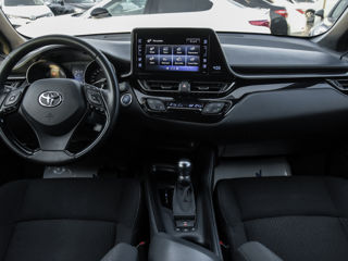 Toyota C-HR foto 6