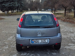 Opel Corsa foto 6