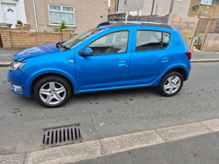 Dacia Sandero foto 1