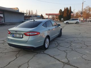 Ford Fusion foto 7