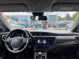 Toyota Auris foto 16