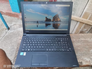 Toshiba Satellite Pro foto 1