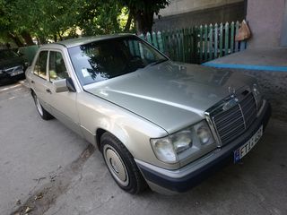 Mercedes Series (W124) foto 1