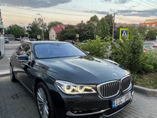 BMW 7 Series foto 1