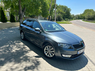 Skoda Octavia foto 2