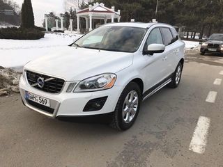 Volvo XC60 foto 1