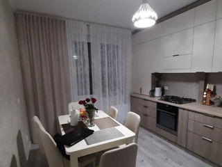 Apartament cu 2 camere, 72 m², Telecentru, Chișinău foto 3