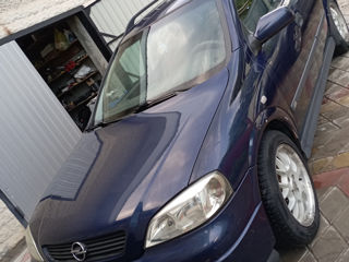 Opel Astra foto 1