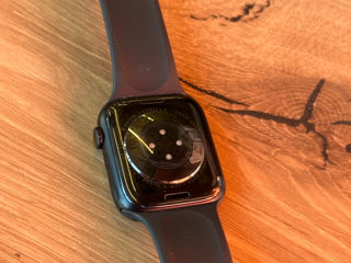 Apple Watch 8 45mm foto 2