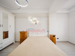 Apartament cu 2 camere, 73 m², Centru, Chișinău foto 2