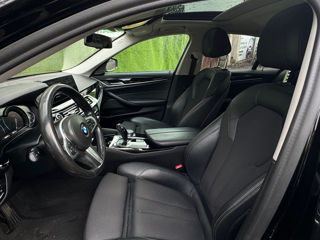 BMW 5 Series foto 8