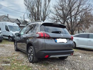 Peugeot 2008 foto 11