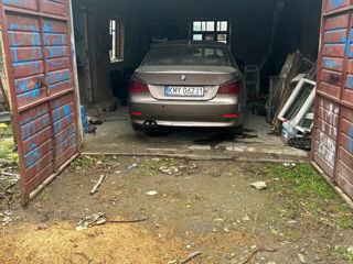 BMW 5 Series foto 3