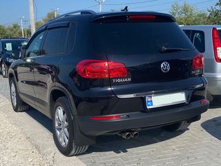 Volkswagen Tiguan foto 3