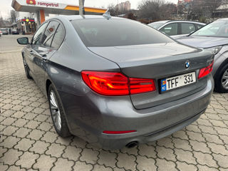 BMW 5 Series foto 3