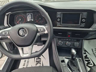 Volkswagen Jetta foto 9