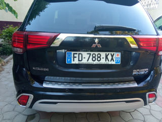 Mitsubishi Outlander foto 4