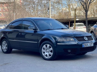 Volkswagen Passat foto 2