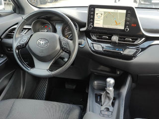 Toyota C-HR foto 13