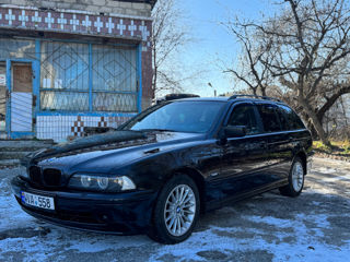 BMW 5 Series foto 3