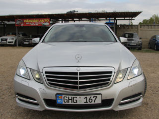 Mercedes E-Class foto 2