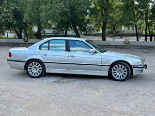 BMW 7 Series foto 4