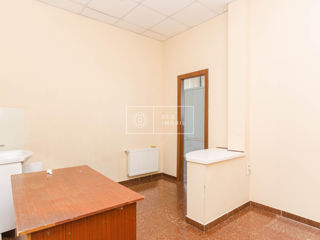 Chirie, oficiu, Centru, str. Ismail, terasă, 260 m.p, 3120€ foto 18