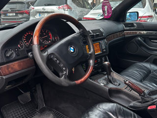 BMW 5 Series foto 5