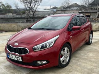 KIA Ceed foto 1