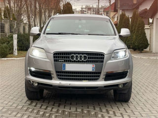 Audi Q7 foto 2