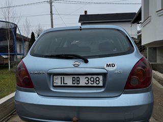 Nissan Almera foto 2