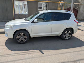 Toyota Rav 4 foto 1