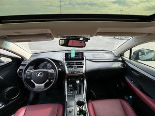 Lexus NX Series foto 1