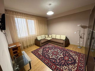 Apartament cu 2 camere, 65 m², Botanica, Chișinău foto 2