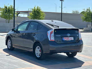 Toyota Prius foto 4