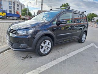 Volkswagen Touran foto 3