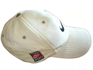 Nike Team Sports Beige  Cream Embroidered Logo Baseball Hat Cap