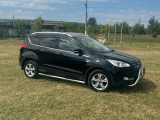 Ford Kuga foto 2