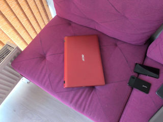 Vind Laptop ACER ideal i3 8Gb Ram DDR3 500Gb Bateria tine 4 ore este incarcatoru Original